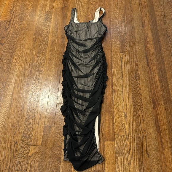 NWT Lulus V.I.P. Treatment Black Mesh Ruched Bodycon Midi Dress Medium - Picture 3 of 7